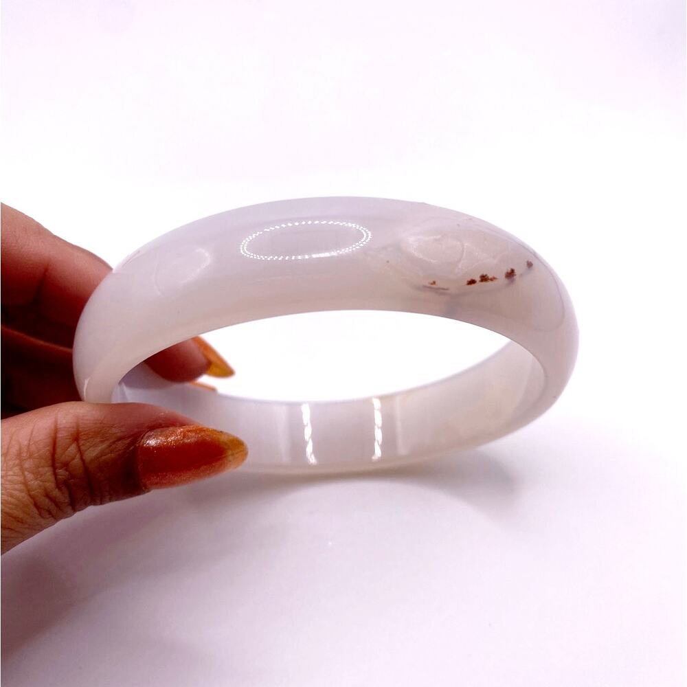 White Agate Stone Bracelet 7 inches Wrist